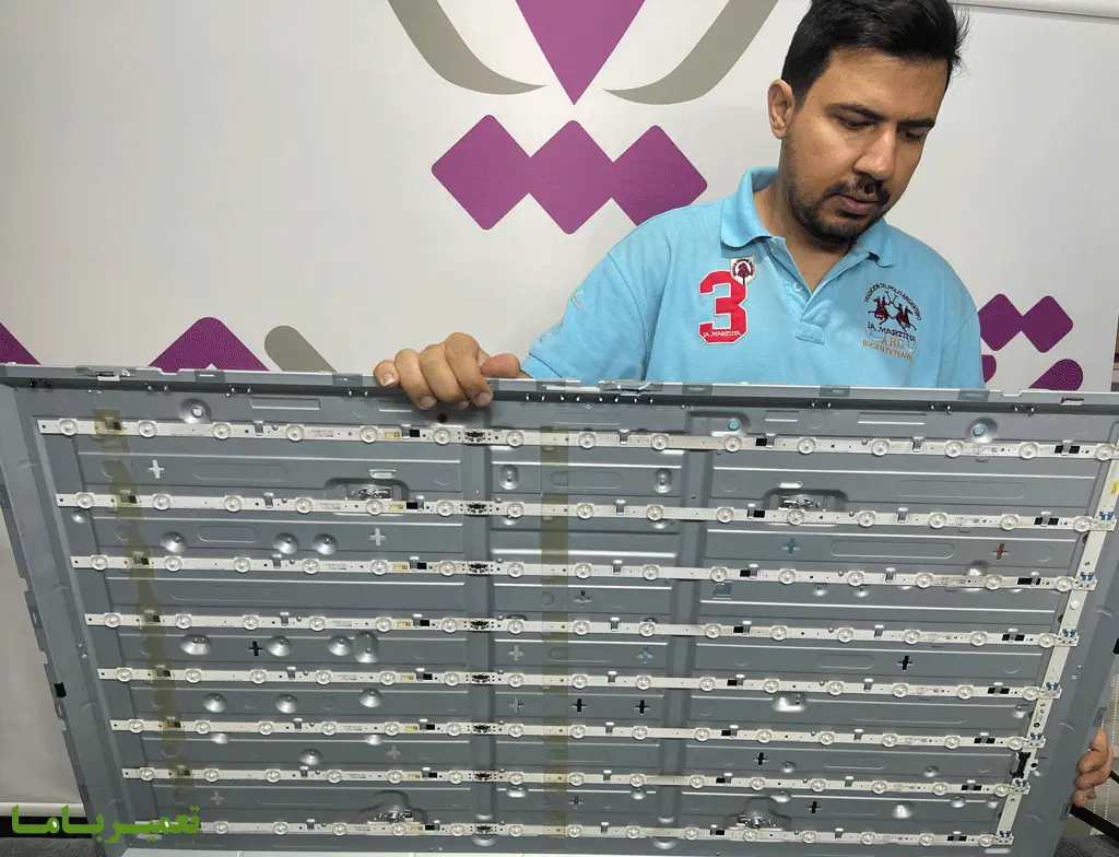 سفید شدن صفحه تلویزیون به دلیل مشکلات Logic board